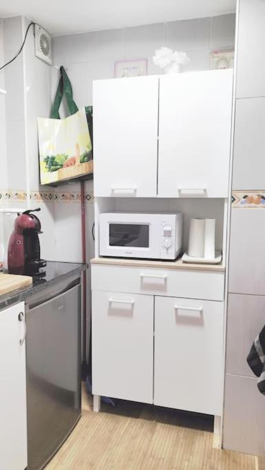 Bonito Apartamento De Dos Dormitorios En El Centro Y Calle San Miguel トレモリノス エクステリア 写真