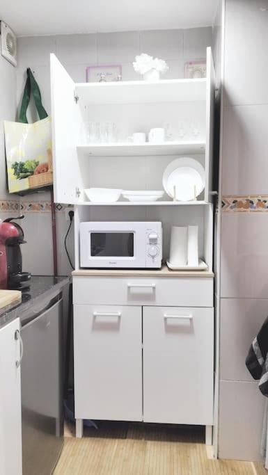 Bonito Apartamento De Dos Dormitorios En El Centro Y Calle San Miguel トレモリノス エクステリア 写真